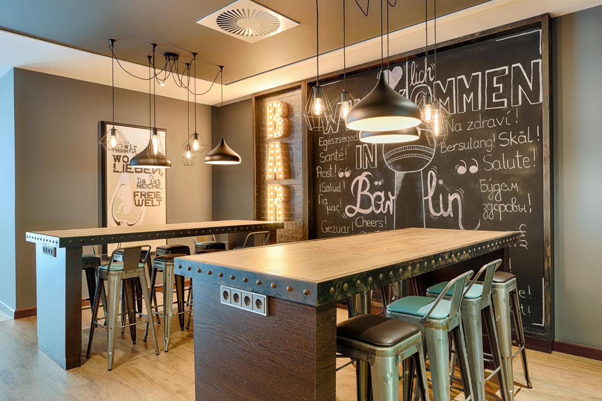 Premier Inn Berlin City Centre エクステリア 写真